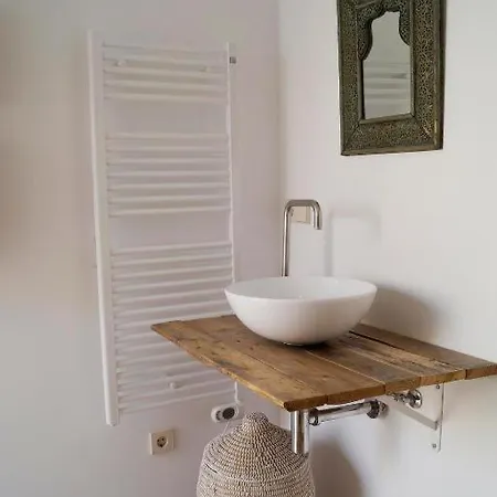Casita Pep Not, Centrica Y Con Encanto Propio *